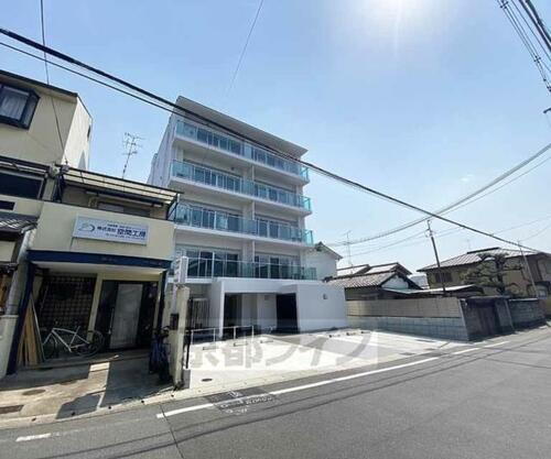 京都府京都市右京区太秦上刑部町 5階建