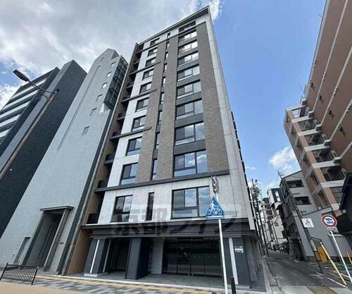 京都府京都市下京区本覚寺前町 11階建
