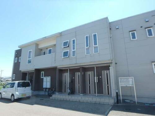 愛媛県新居浜市垣生２丁目 賃貸アパート