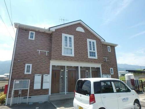 愛媛県新居浜市下泉町２丁目 賃貸アパート