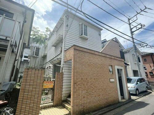 ルシェール白楽 2階建