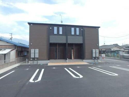 愛媛県新居浜市郷１丁目 賃貸アパート