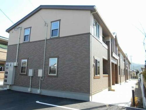 愛媛県新居浜市田の上２丁目 賃貸アパート