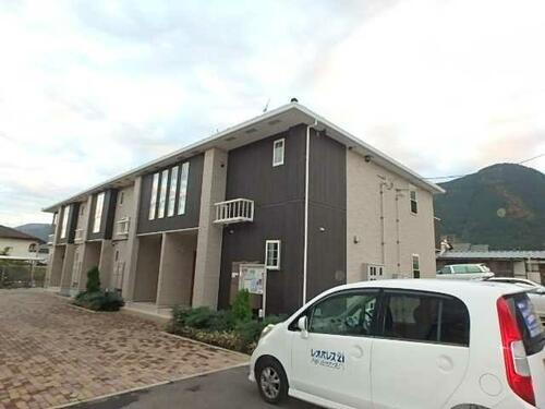 愛媛県新居浜市篠場町 賃貸アパート