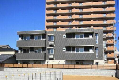 愛媛県松山市南町１丁目 賃貸アパート