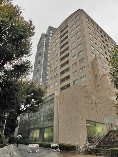 東京都渋谷区広尾１丁目 13階建 築27年5ヶ月