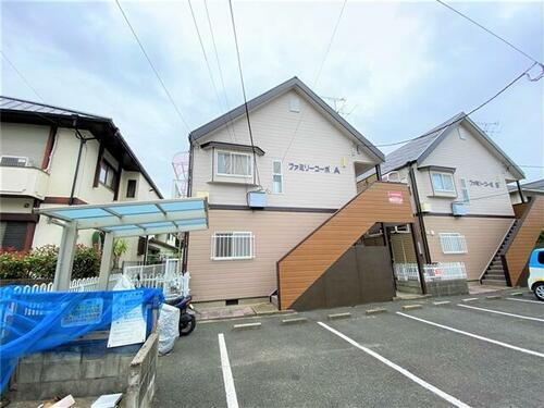 ファミリーコーポ清納Ａ・Ｂ 2階建