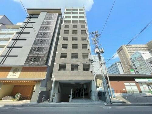 京都府京都市下京区西洞院通四条下る妙伝寺町 築17年9ヶ月 地上12階地下1階建