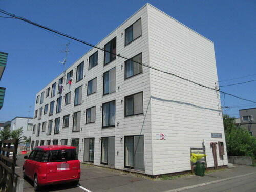 北海道札幌市東区本町一条２丁目 地上4階地下4階建 築34年10ヶ月