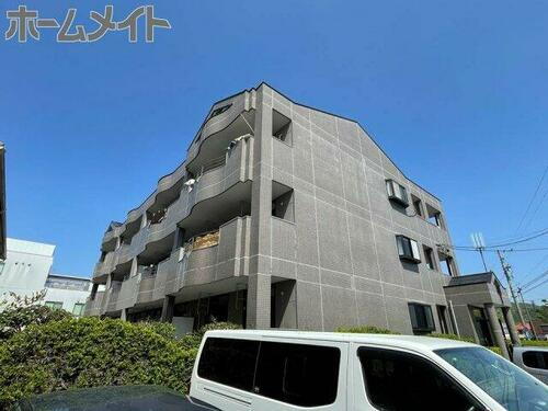 メゾン・ド・サム 3階建