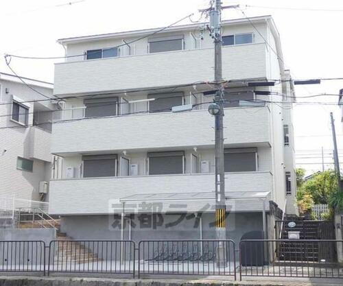 京都府京都市伏見区深草墨染町 3階建
