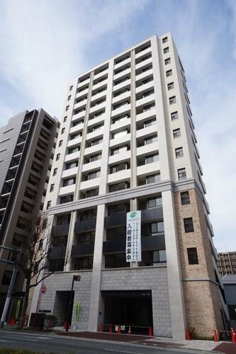 エンクレストベイ天神東ＩＩＩ 14階建