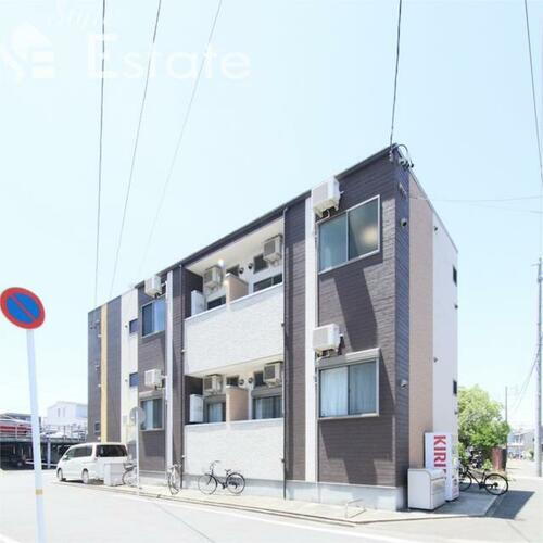 クローバーコート日比野 2階建