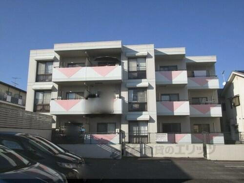 京都府京都市西京区山田北山田町 3階建