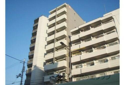 京都府京都市下京区河原町通七条上る材木町 11階建