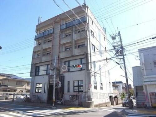 ＰｉＡＺＺＡＤ’ＡＲＴＥ 6階建