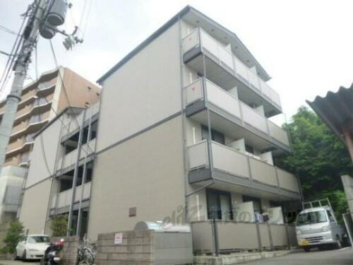 京都府京都市東山区福稲高原町 4階建 築17年5ヶ月