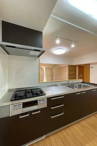 福岡県福岡市早良区弥生２丁目 賃貸マンション