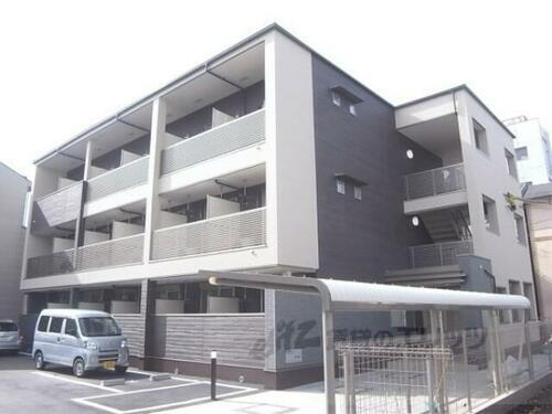 京都府京都市右京区梅津石灘町 築10年11ヶ月 3階建