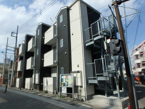ノーブル港南中央 3階建