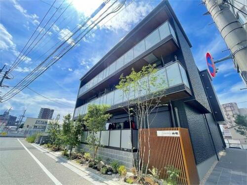 シャーメゾンステージ山吹 3階建
