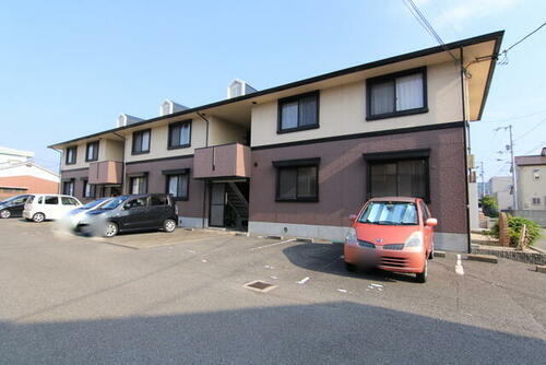 愛媛県松山市北井門３丁目 賃貸アパート