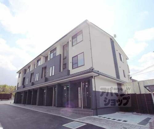 カーサアルドーレⅠ 3階建