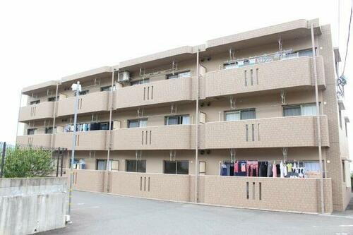 福岡県北九州市八幡西区上上津役１丁目 築16年8ヶ月 3階建