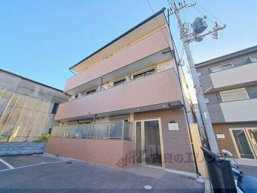 京都府京都市中京区壬生高樋町 築9年11ヶ月 3階建