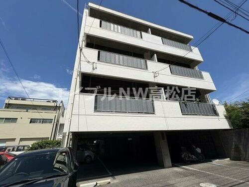香川県高松市亀岡町 賃貸マンション