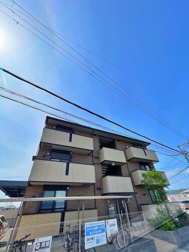 和歌山県和歌山市出島 3階建