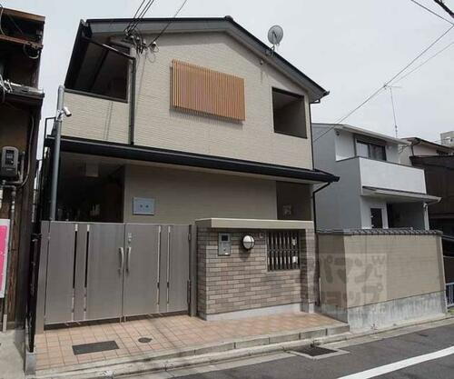 レオパレス西陣 2階建