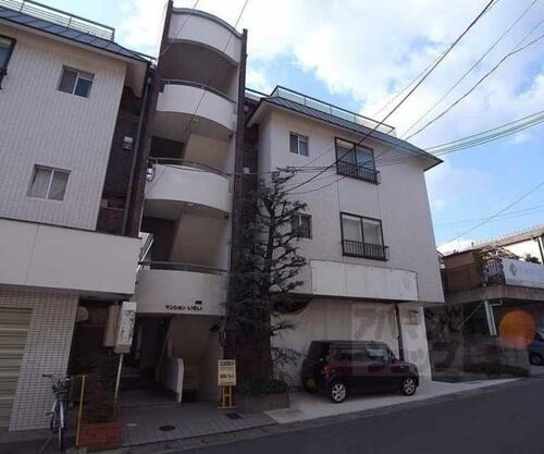 マンションいそい常盤 3階建