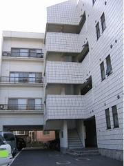 シェヌー岡田町