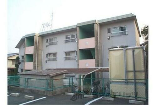 京都府京都市西京区山田南山田町 3階建