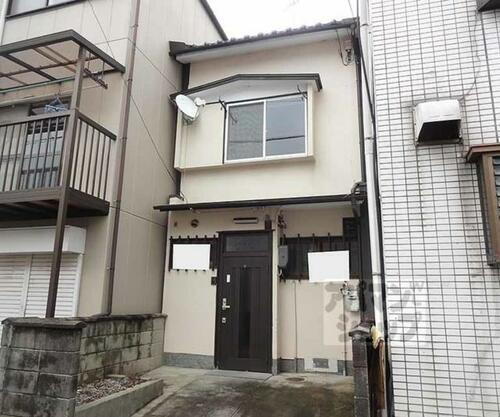 京都府京都市山科区川田欠ノ上 2階建