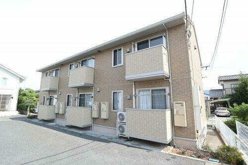 山梨県甲斐市富竹新田 2階建 築12年4ヶ月