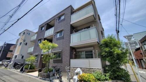 シャーメゾン　グレイス 3階建