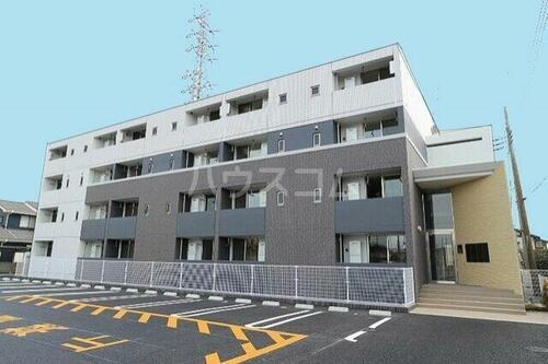 群馬県高崎市和田多中町 賃貸マンション