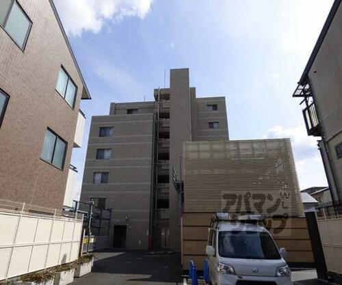 京都府京都市中京区壬生相合町 7階建