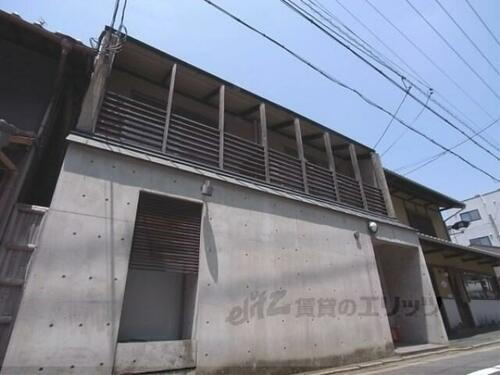 京都府京都市東山区大阪町 築24年9ヶ月 2階建