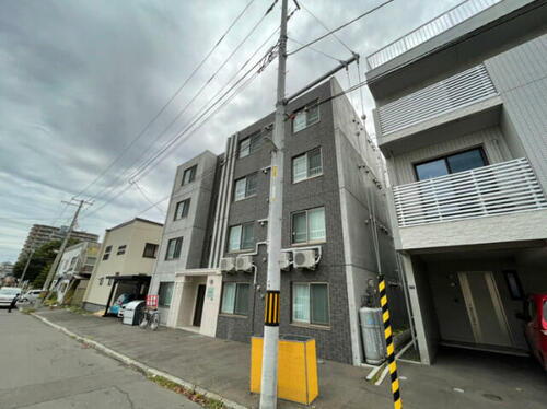 北海道札幌市中央区南七条西２５丁目 4階建 築6年10ヶ月
