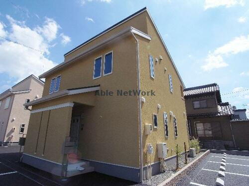 岐阜県羽島市舟橋町宮北３丁目 テラスハウス