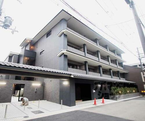 京都府京都市中京区黒門通御池上る織物屋町 築4年3ヶ月 4階建