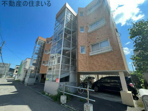 北海道札幌市南区南三十五条西１０丁目 4階建 築30年9ヶ月