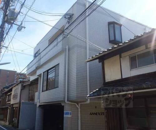 京都府京都市下京区辰巳町 築36年3ヶ月 3階建