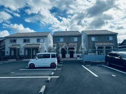 静岡県湖西市南台２丁目 テラスハウス