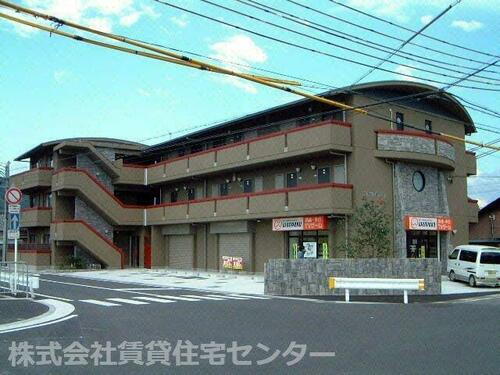 アルコバレーノ 3階建