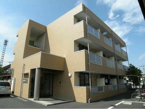 埼玉県川口市東川口３丁目 築22年5ヶ月 3階建