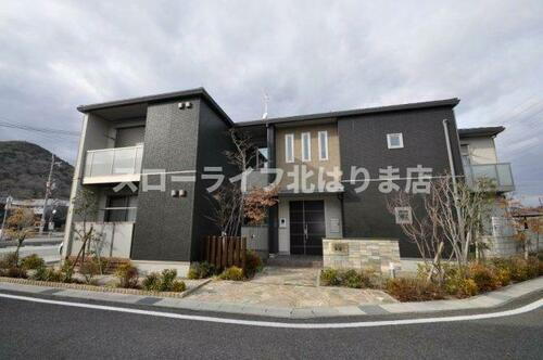 ＣＩＮＱ　ＥＴＯＩＬＥ（サンク　エトワール）